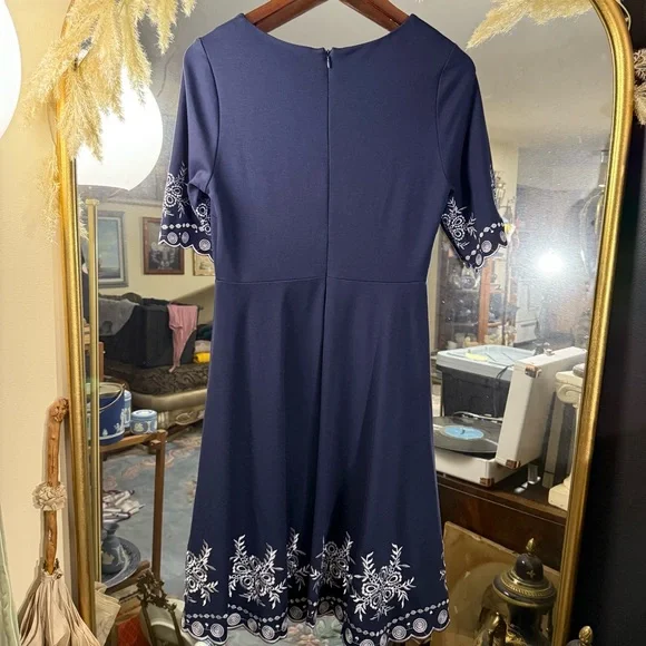 Miusol Women’s Navy and White Embroidered Aline Short Sleeve Midi Dress - Picture 8 of 9